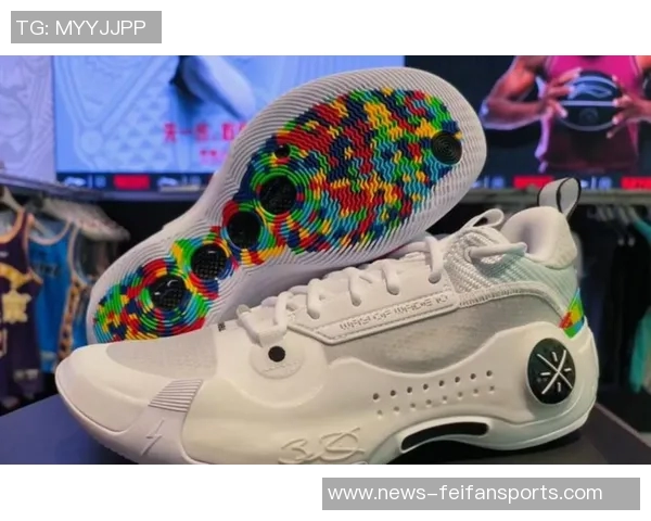 穿耐克热身穿李宁上场,响应副总号召的库里,会代言中国体育品牌吗?