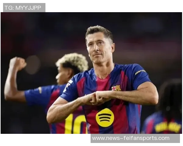 冬窗加盟米兰?罗马诺:莱万不会在1月离开巴萨